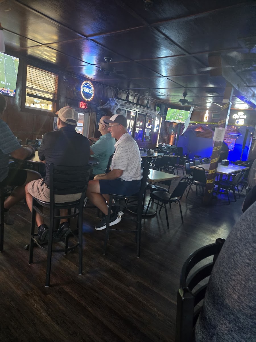 Banner 1101 Bar And Grill 03